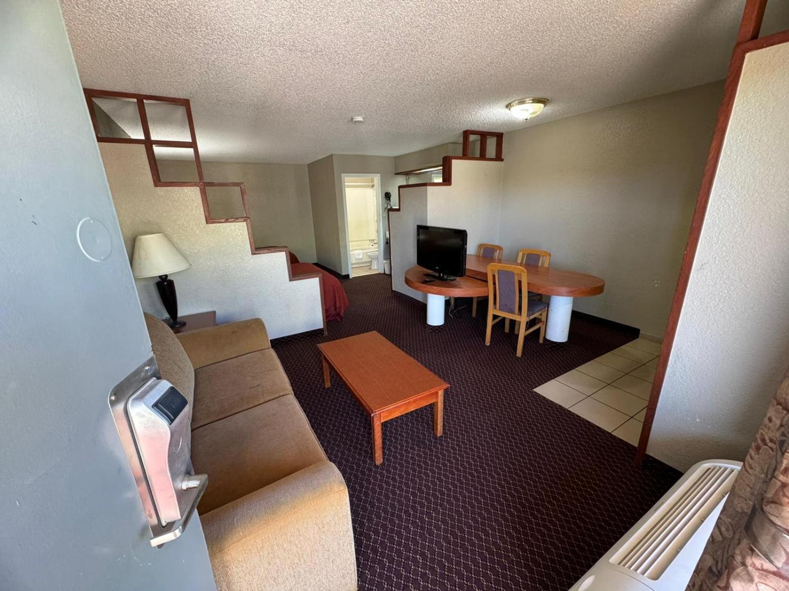 Rodeway Inn & Suites South Of Fiesta Park San Antonio Exteriör bild