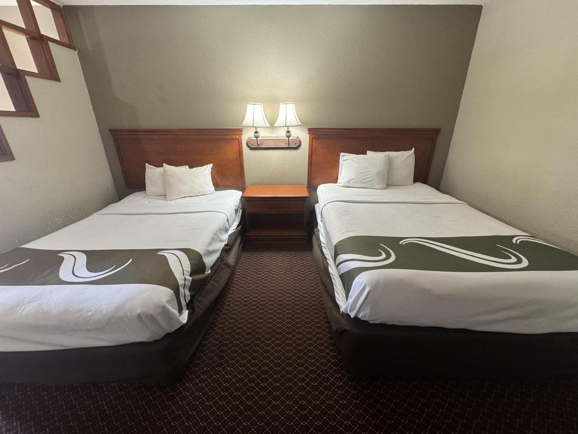 Rodeway Inn & Suites South Of Fiesta Park San Antonio Exteriör bild
